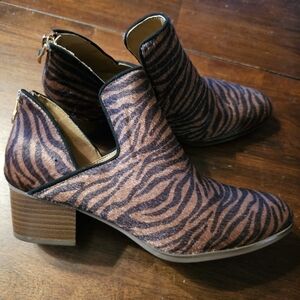 new directions Brown Zebra-Print Block Heel Ankle Booties